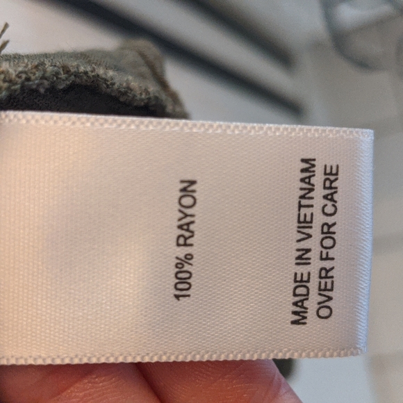 Camo Green shift top Size Large - Picture 4 of 4